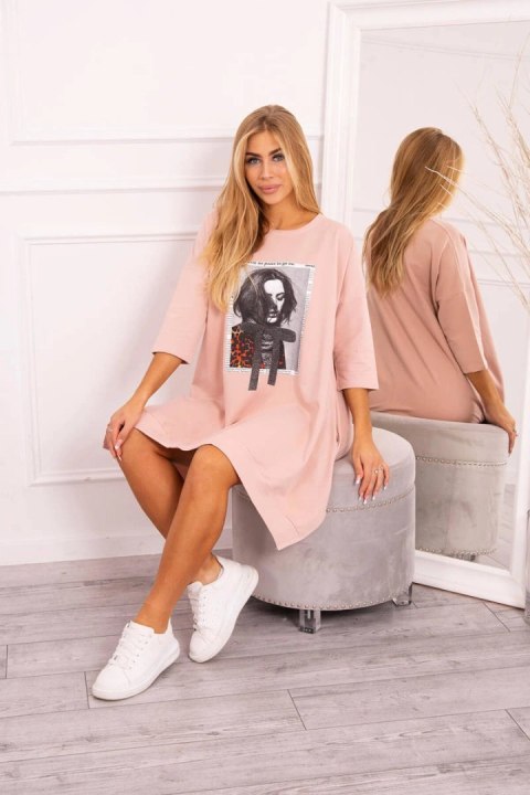 Sukienka z nadrukiem i rozkloszowanym dołem ciemny pudrowy róż