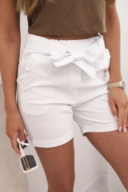 Spodenki damskie z kokardą i falbankami białe