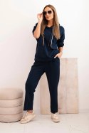 Komplet damska masełkowy bluza z kapturem i spodniami z paskiem granatowy