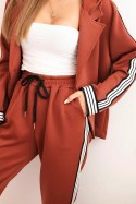 Komplet damska z wiskozą z lampasem i marynarką sportową rudy
