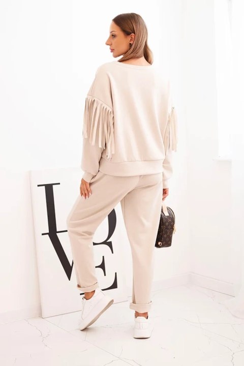 Komplet damski masełkowy z frędzlami na rękawach beżowy