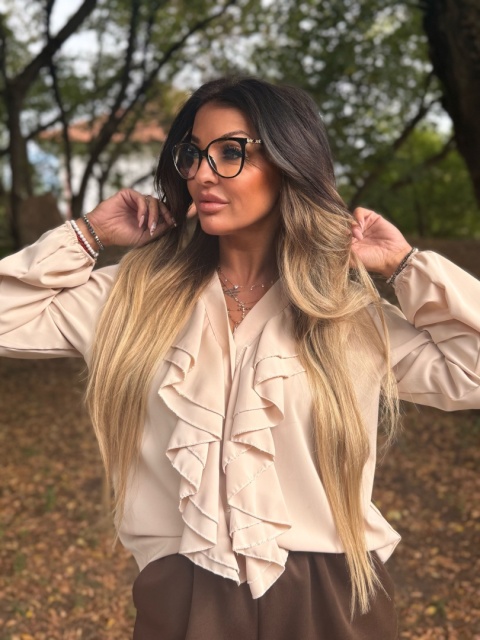 Koszula z żabotem PARI | BEŻ| ściągacz przy rękawie | one size