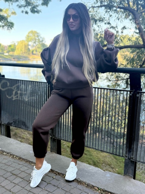 Ocieplany komplet dresowy z kapturem ROBINN I CZEKOLADA | one size