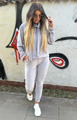 Welurowy komplet dresowy LANDON | jasny szary | rozmiar one size