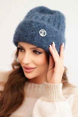 Czapka damska prążkowana z wiskozy puszysta z ozdobnym metalowym guzikiem jeansowa