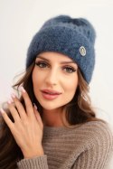 Czapka damska zimowa z puszystej dzianiny i z eleganckim guzikiem jeansowa