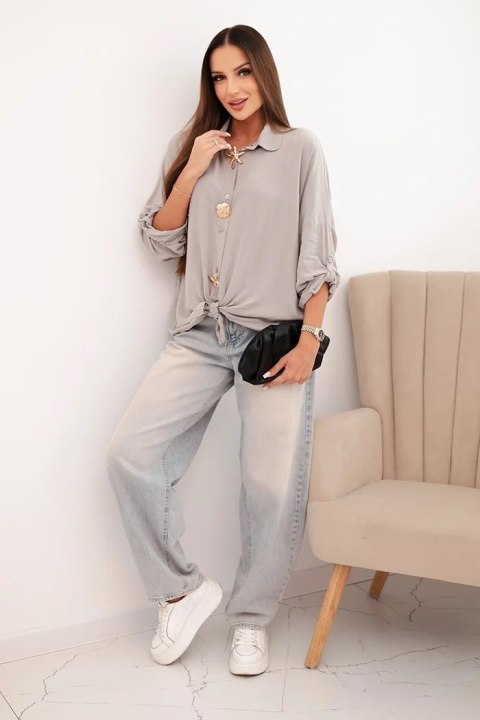 Koszula damska z wiskozą z ozdobnymi guzikami i kołnierzem ciemno beżowa