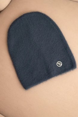 Czapka damska klasyczna z alpaki z dekoracyjną blaszką grafitowa