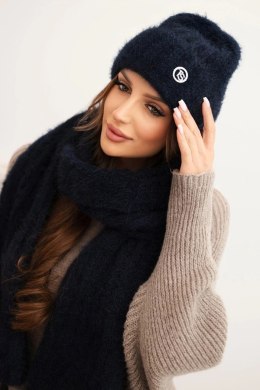 Komplet damski czapka i długi szalik z miękkiej przędzy granatowy