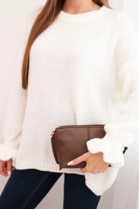 Sweter damski z dodatkiem moheru i wełny o luźnym fasonie ecru