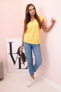 Bluzka damska bawełniana z dekoltem V i nadrukiem jaskółek żółta