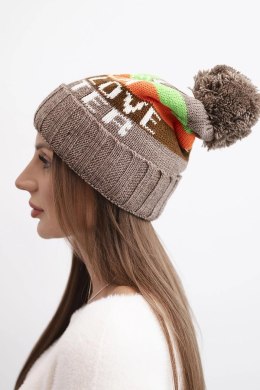 Czapka damska zimowa z wełną i napisem z dużym pomponem K422 cappuccino