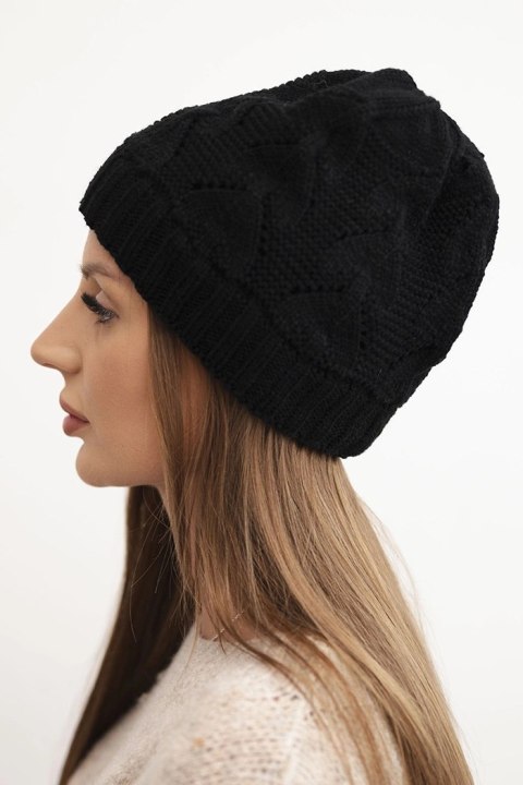 Czapka damska zimowa z wełną o strukturalnym splocie K432 czarna