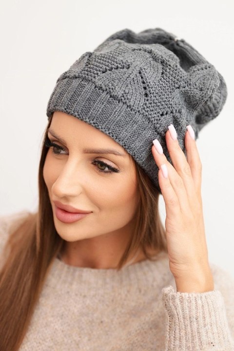 Czapka damska zimowa z wełną o strukturalnym splocie K432 grafitowa