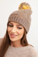 Czapka damska zimowa z wełną w ozdobny splot z pomponem K467 mocca