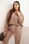 Komplet damski masełkowy z luźną bluzą i spodniami z napisem LOVE camelowy melanż