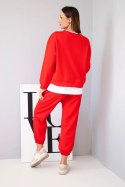 Komplet damski z masełkowy z luźną bluzą i spodniami dresowymi czerwony