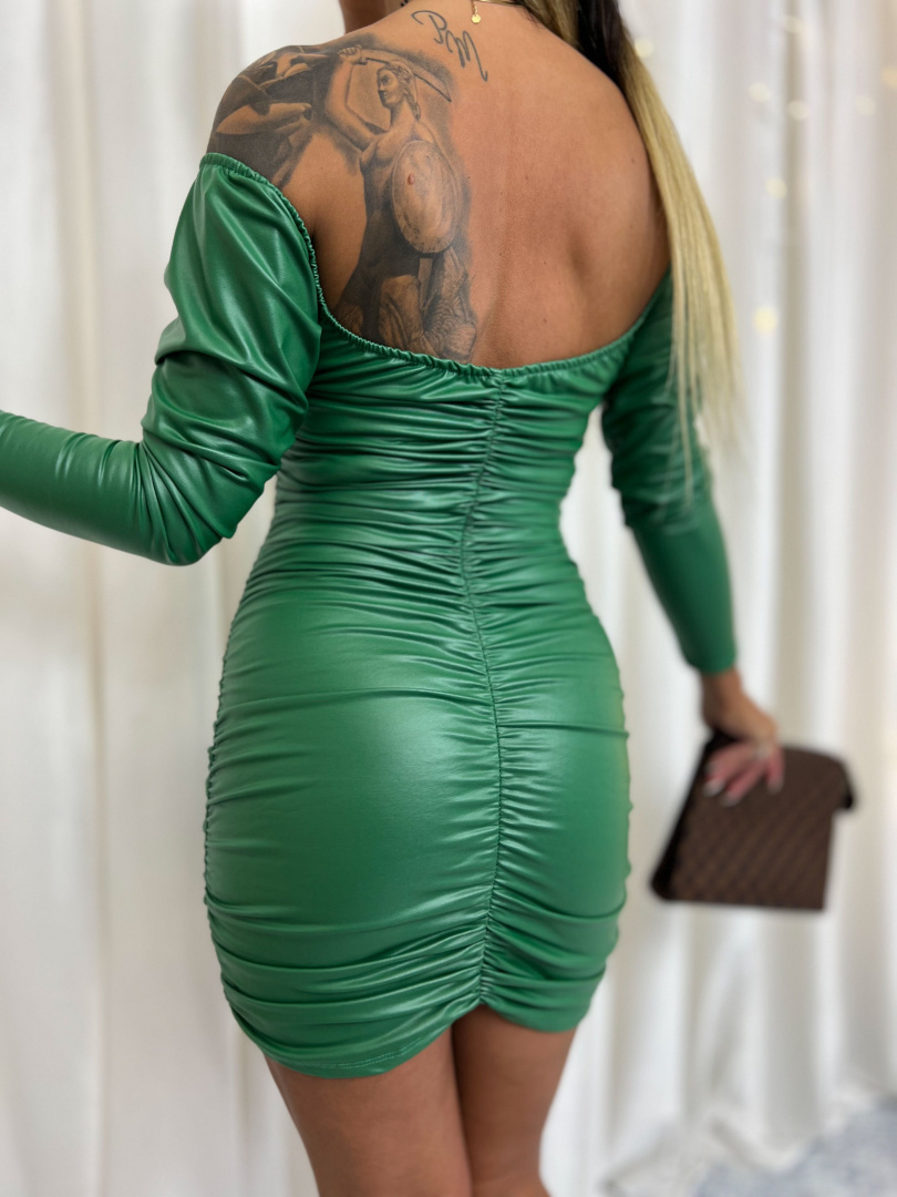Marszczona sukienka MONICA | zieleń | eko skóra | one size