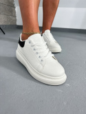 Białe sportowe buty QUEEN | czarna wstawka | sznurowane | eko skóra