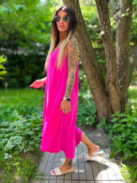 Letnia sukienka SAMANTHA | róż barbie | odkryte ramiona | rozmiar uniwersalny